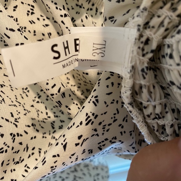 Off Shoulder Top - Picture 2 of 2